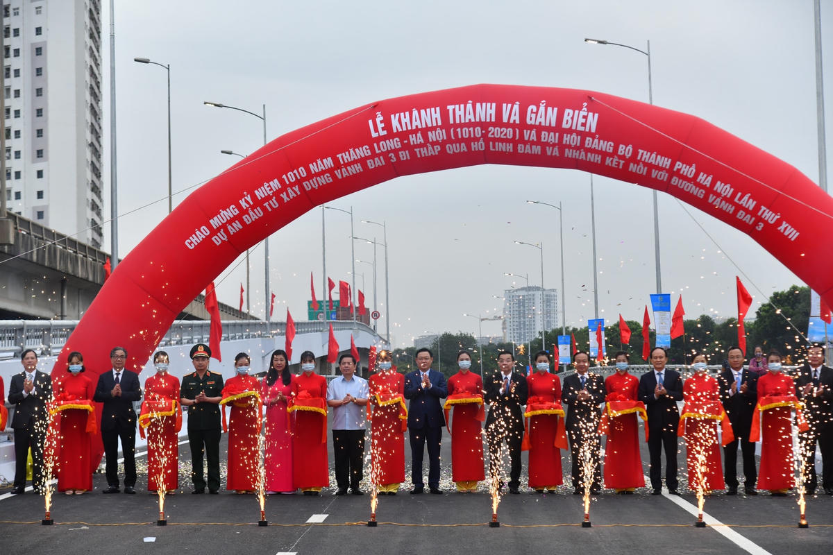 Khánh thành đường vành đai 3 đi thấp qua hồ Linh Đàm