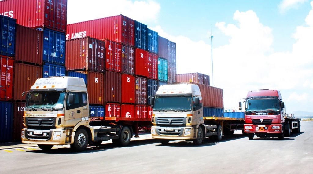 Dịch vụ vận chuyển container rập rình tăng giá.