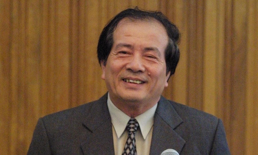 Nhà thơ Hữu Thỉnh tiếp tục cố vấn cho BCH.