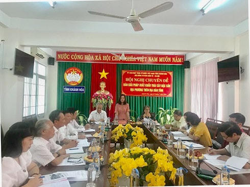 Quang cảnh hội nghị.