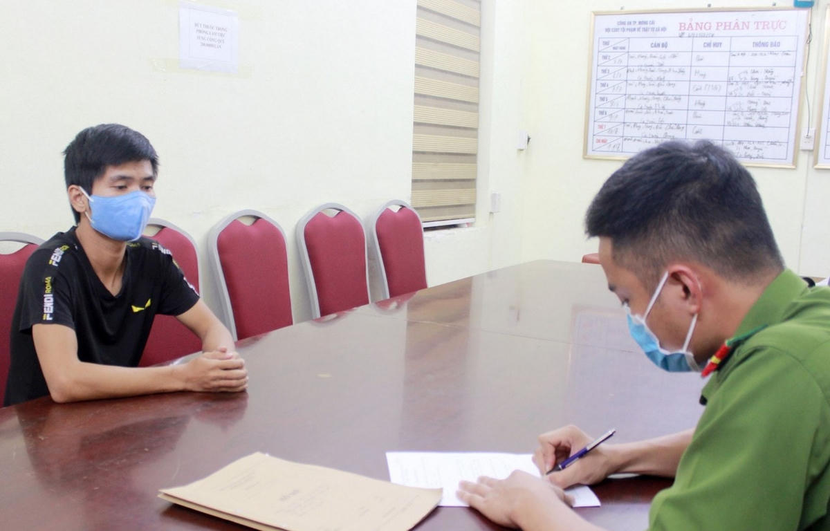 Đối tượng Lưu Đức Hải tại cơ quan công an