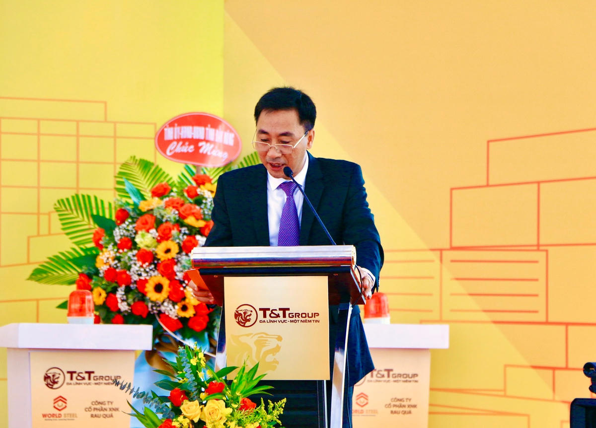 Ông Nguyễn Anh Tuấn, Phó TGĐ Tập đoàn T&T Group phát biểu tại lễ khởi công dự án TTTM Đắk Mil.