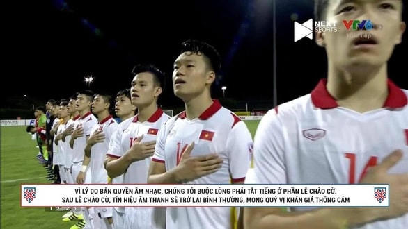 Hình ảnh có lời giải thích về việc phải tắt tiếng Quốc ca Việt Nam. Ảnh chụp màn hình.