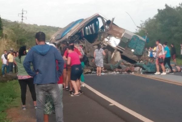 Brazil: Xe buýt đâm xe tải,37 người thiệt mạng