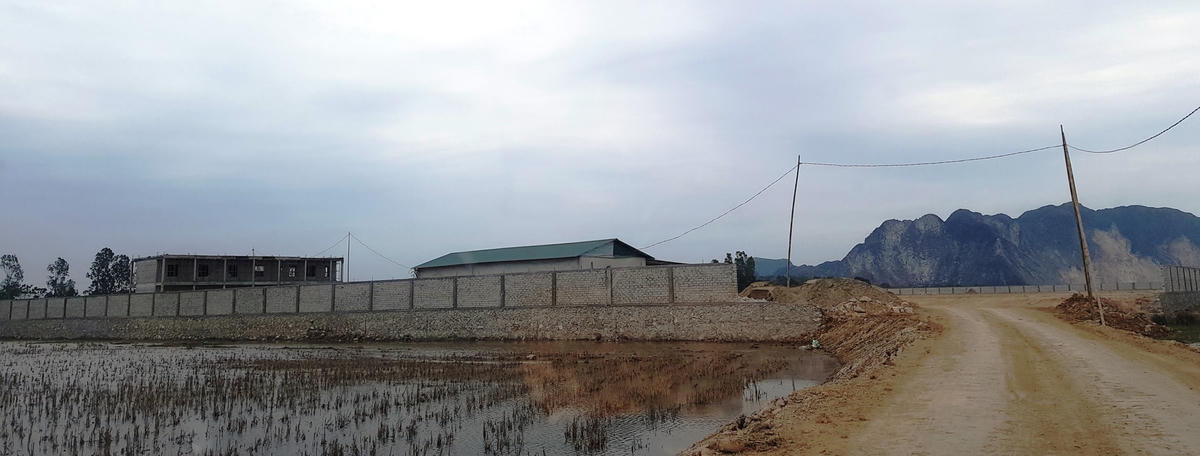 Công ty Bắc Nam san lấp và xây dựng trạm sản xuất bê tông khi chưa được các cơ quan chức năng cấp phép.