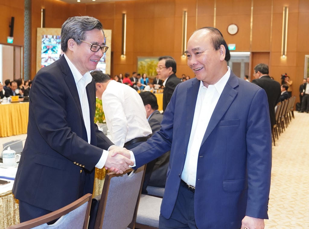 Thủ tướng Nguyễn Xuân Phúc tới dự Hội nghị. Ảnh: VGP/Quang Hiếu.