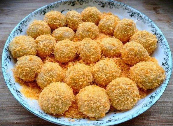 Cách làm bánh trôi ngũ sắc thơm ngon dịp Tết Hàn thực