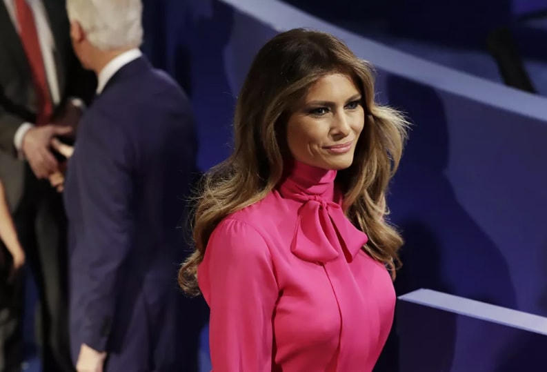 Bà Melania Trump xuất hiện tại cuộc tranh luận Tổng thống thứ hai giữa ông Donald Trump và bà Hillary Clinton tại Đại học Washington ở St Louis, Missouri, ngày 9/10/2016.