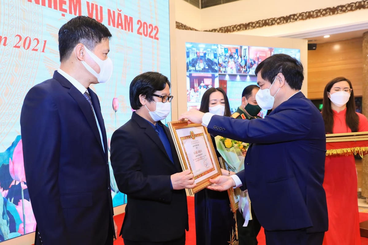 Tạo điều kiện để báo chí phát triển 'chuyên nghiệp, nhân văn và hiện đại'