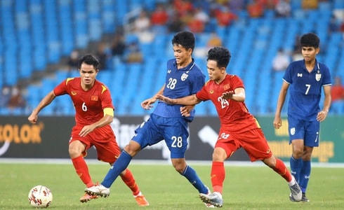 U23 Thái Lan gặp nhiều khó khăn trước lối chơi pressing của U23 Việt Nam.