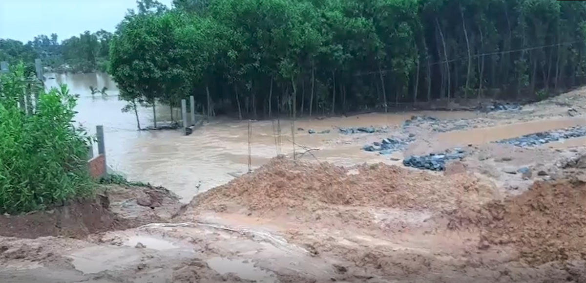 Hiện trường nơi xảy ra vỡ đập Cát Bầu.