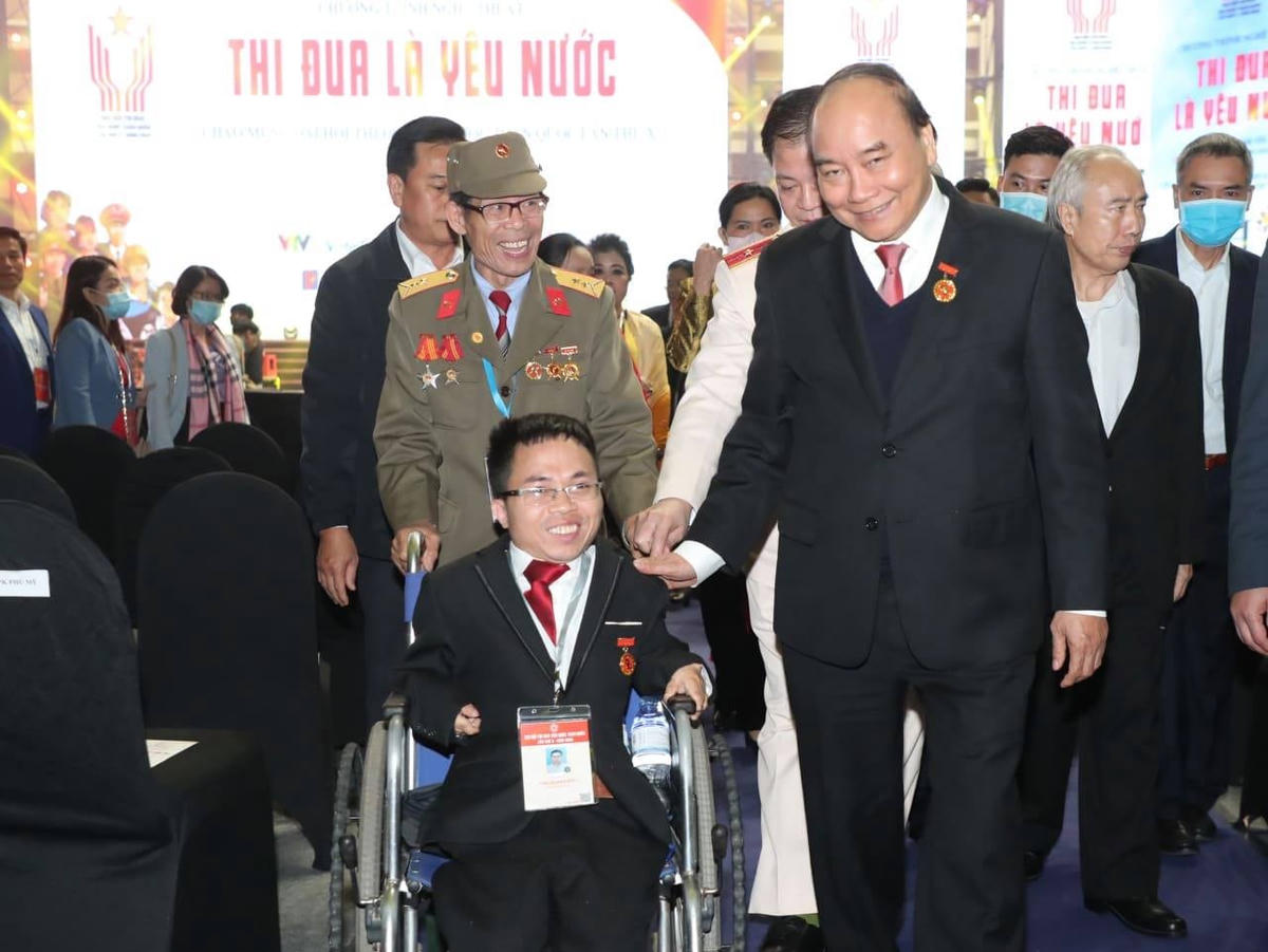 Thủ tướng Nguyễn Xuân Phúc và các đại biểu tham dự Đại hội. Ảnh: Quang Vinh.