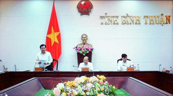 Lãnh đạo tỉnh Bình Thuận phát biểu tại cuộc làm việc. Ảnh: VGP.