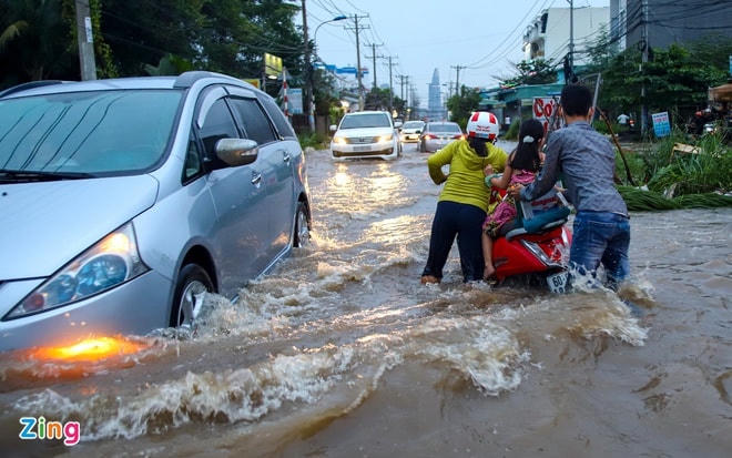 TP HCM có thể ngập sâu do triều cường đạt đỉnh 3 ngày tới. Ảnh: Quỳnh Danh.  