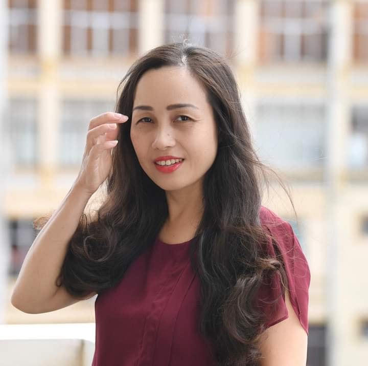 Bà Phạm Minh Hòa.