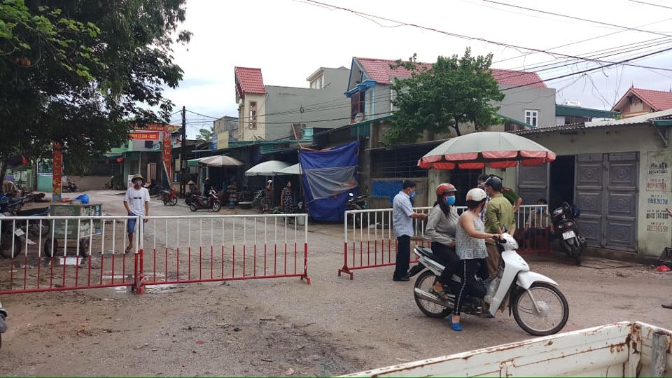 Khu phố Bắc Nam, phường Quảng Vinh, TP Sầm Sơn bị phong tỏa ngay trong sáng ngày 6/8.