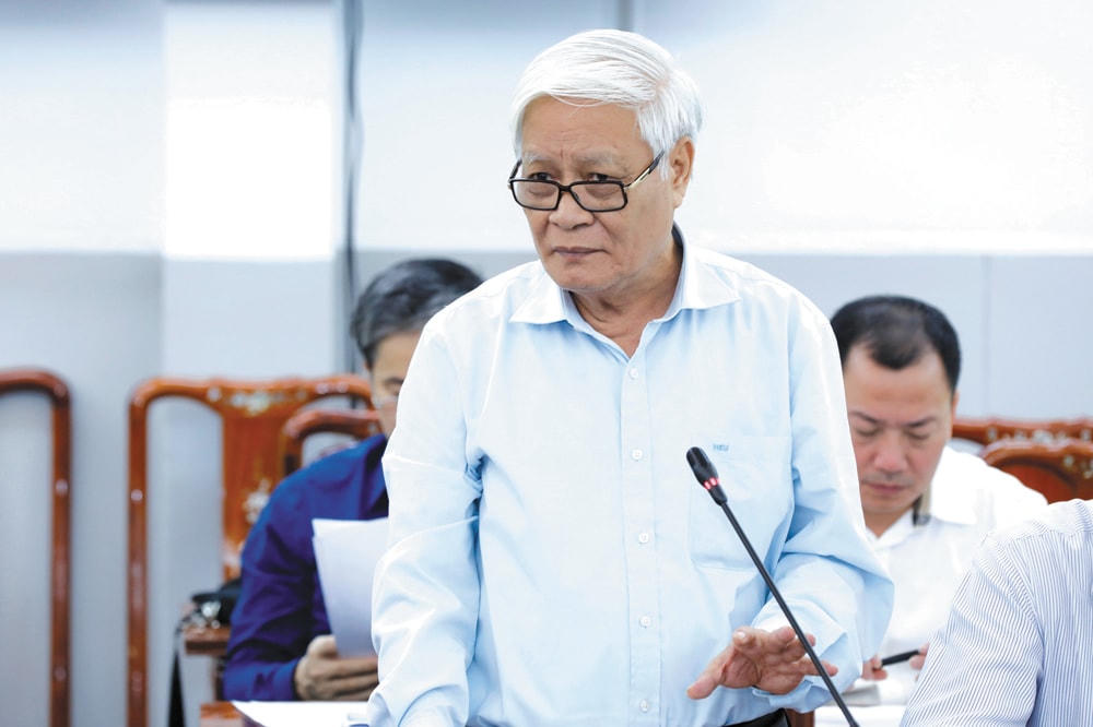 TS Nguyễn Viết Chức. Ảnh: Phạm Quang Vinh.