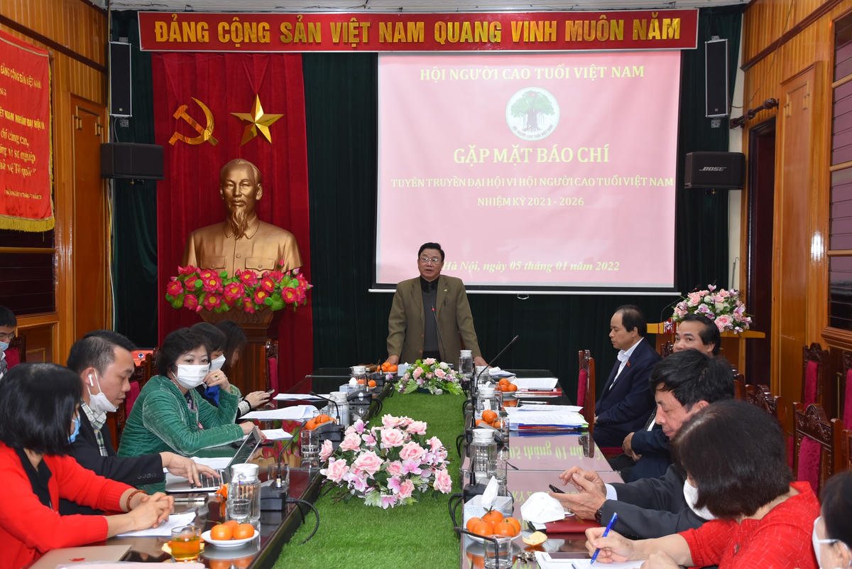 Quang cảnh buổi họp báo.