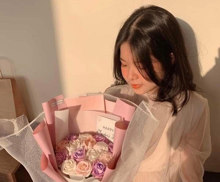 Hoa sáp "thống trị" thị trường quà tặng dịp 8/3.