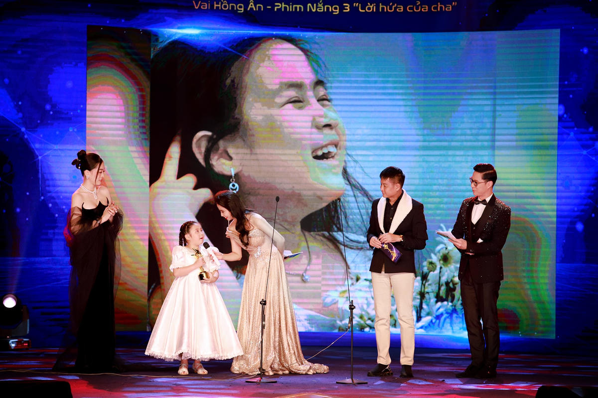 Gương mặt triển vọng Ngân Chi.