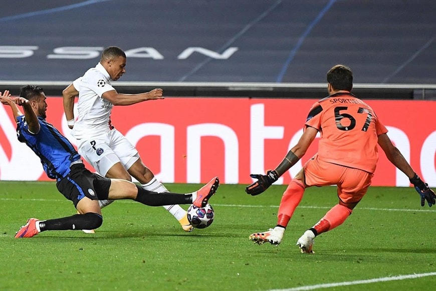 Cận cảnh PSG ngược dòng khó tin, giành vé bán kết Champions League