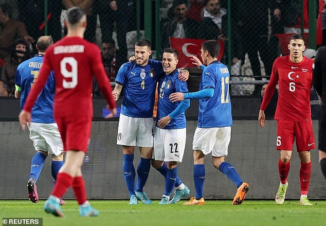 Italia vơi đi nỗi buồn mất vé dự World Cup 2022 bằng chiến thắng trước Thổ Nhĩ Kỳ (Ảnh: Reuters).