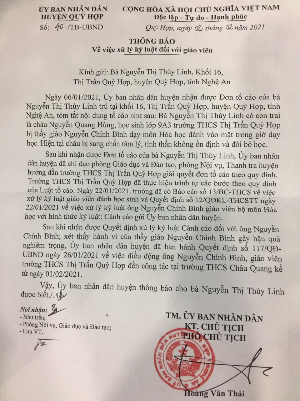Thông báo về việc xử lý kỷ luật giáo viên của UBND huyện Qùy Hợp gửi phụ huynh có con bị thầy giáo tát trong giờ học.