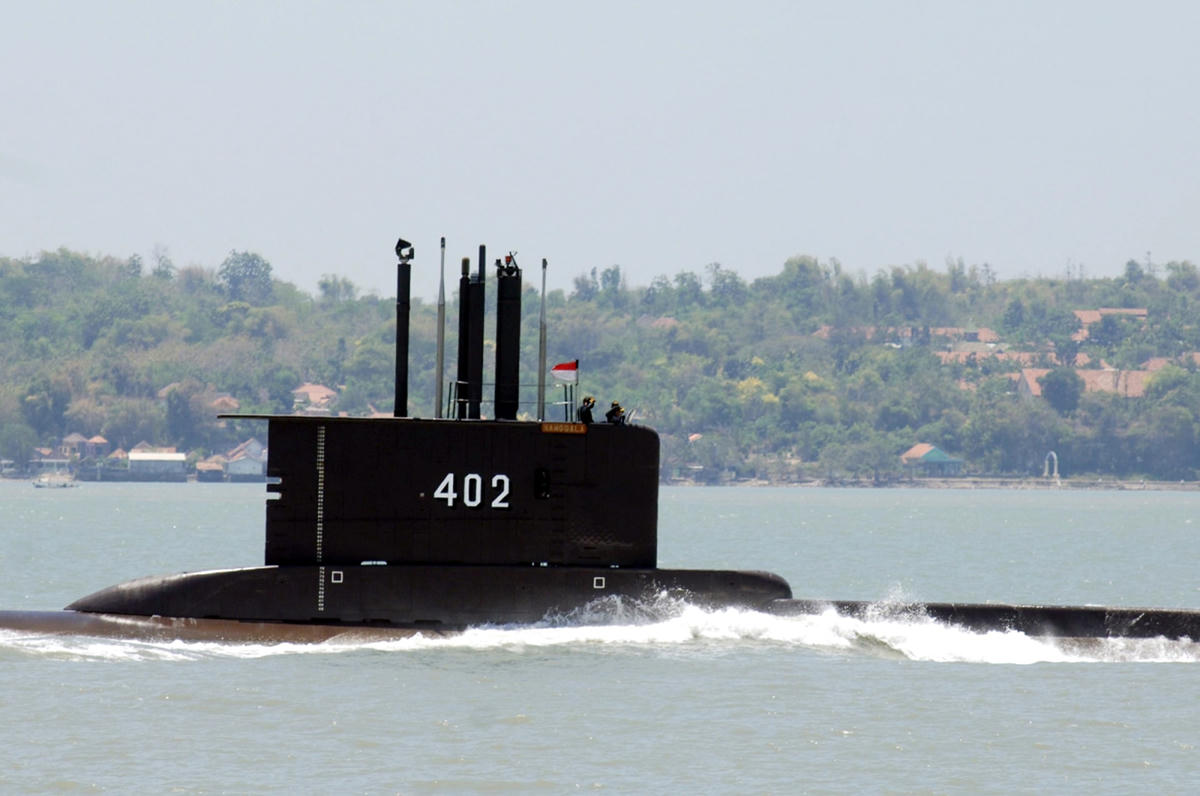 Tàu ngầm KRI Nanggala-402 mất tích cùng với với 53 thủy thủ đoàn trên tàu. Ảnh: The Sun.