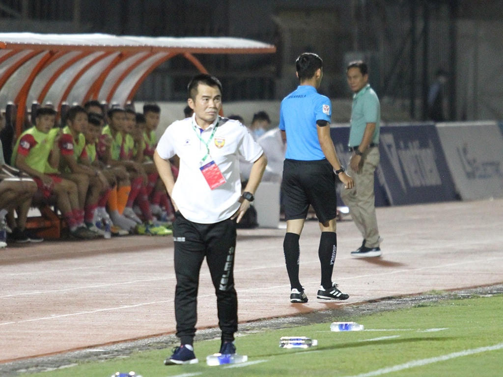 Chiến thắng của Sài Gòn FC khiến HLV Phạm Minh Đức bên phía HL Hà Tĩnh đột ngột tuyên bố muốn... bỏ hết ngoại binh.