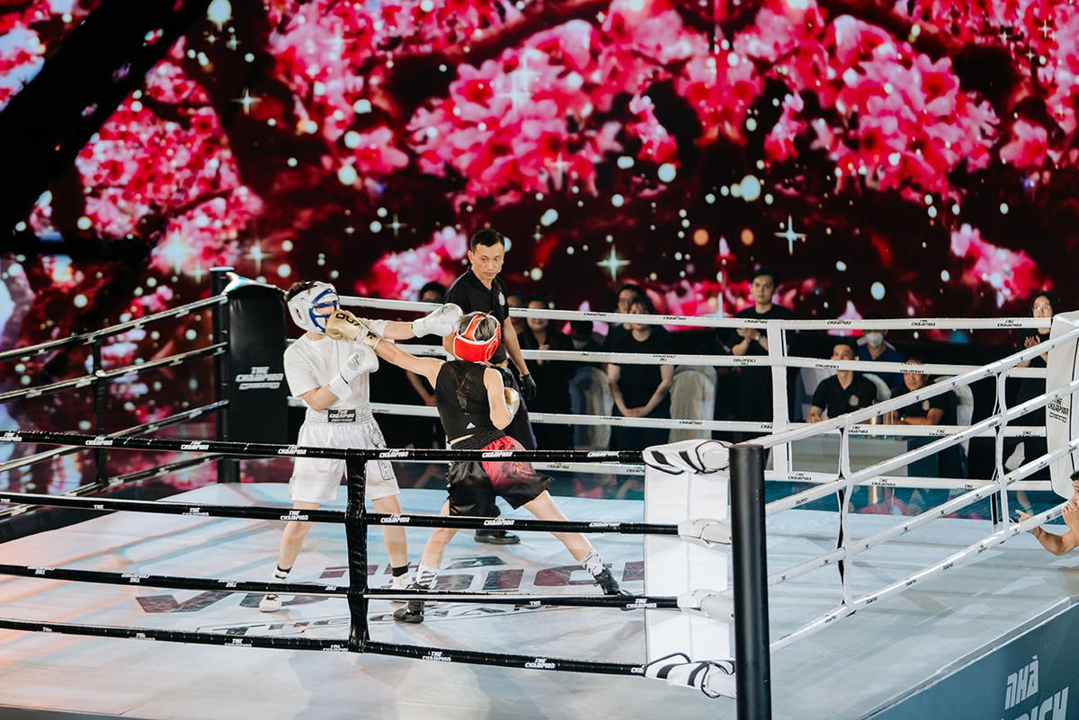 Hoàng Thùy Linh và Gil Lê cùng xuất hiện tại The Champion trước thềm Xuân Nhâm Dần