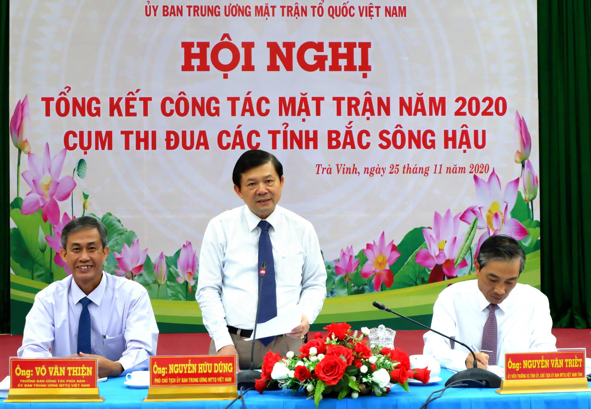 Phó Chủ tịch Nguyễn Hữu Dũng phát biểu chỉ đạo tại Hội nghị.  