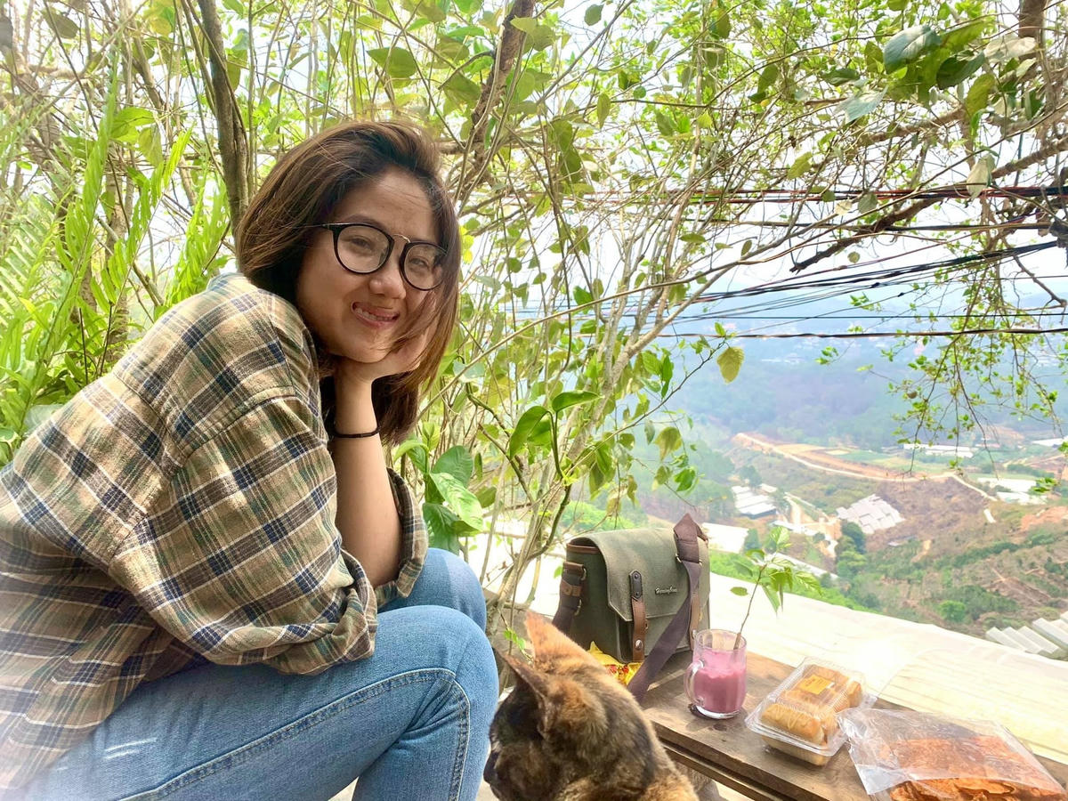 Nguyễn Thị Nga, còn được biết đến với cái tên Tuệ Nga...