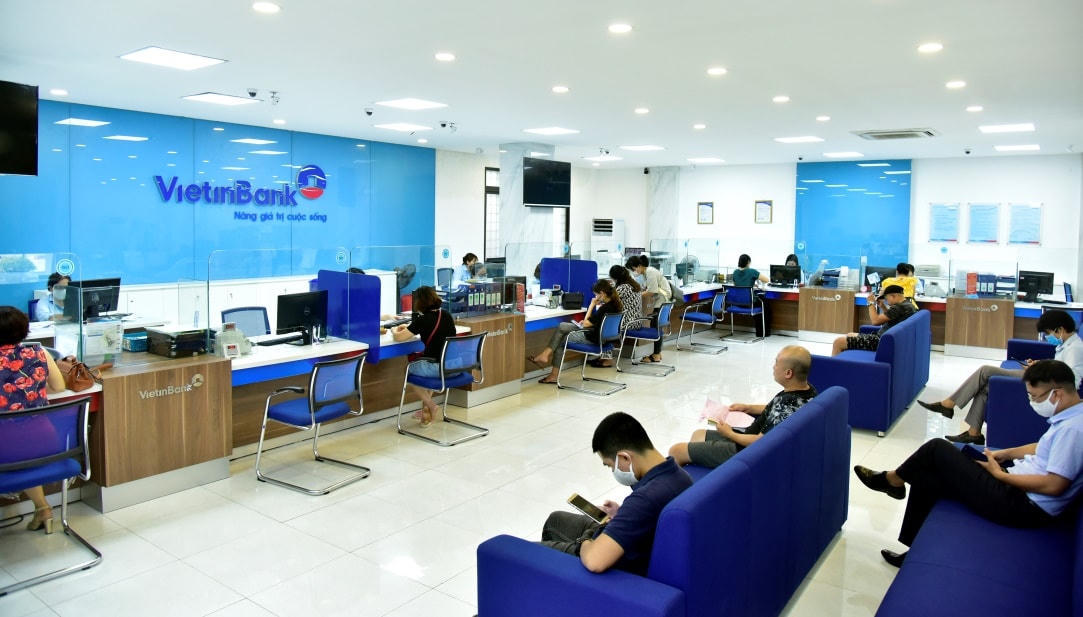 Giao dịch tại ngân hàng VietinBank.