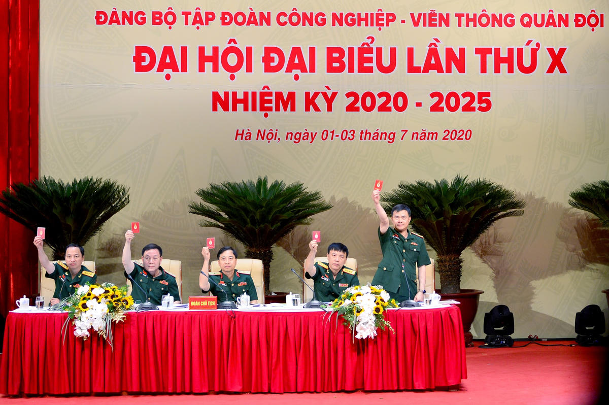 Đại hội Đảng bộ lần thứ X của Tập đoàn Viettel diễn ra tại trụ sở Tập đoàn.