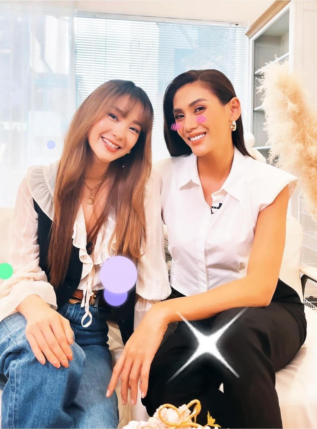 Hai cô nàng Võ Hoàng Yến – Minh Hằng đọ sắc dễ thương.