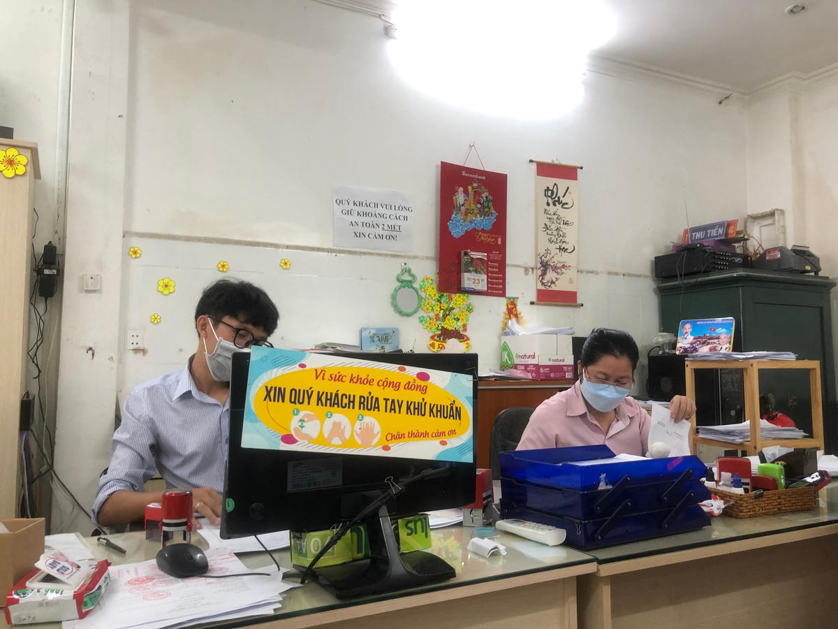 Khai thuế điện tử sẽ giúp minh bạch nghĩa vụ đóng thuế đối với cá nhân, tổ chức.     Ảnh: Hồng Phúc.