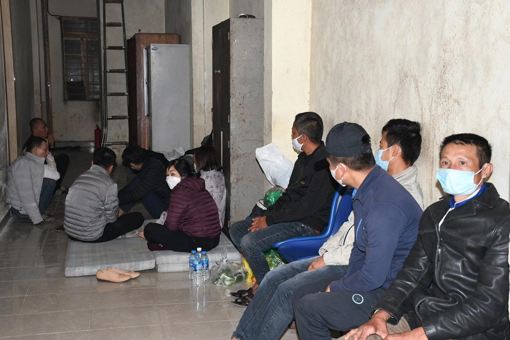 Phòng Cảnh sát hình sự, Công an TP Hải Phòng bắt quả tang vụ đánh bạc.