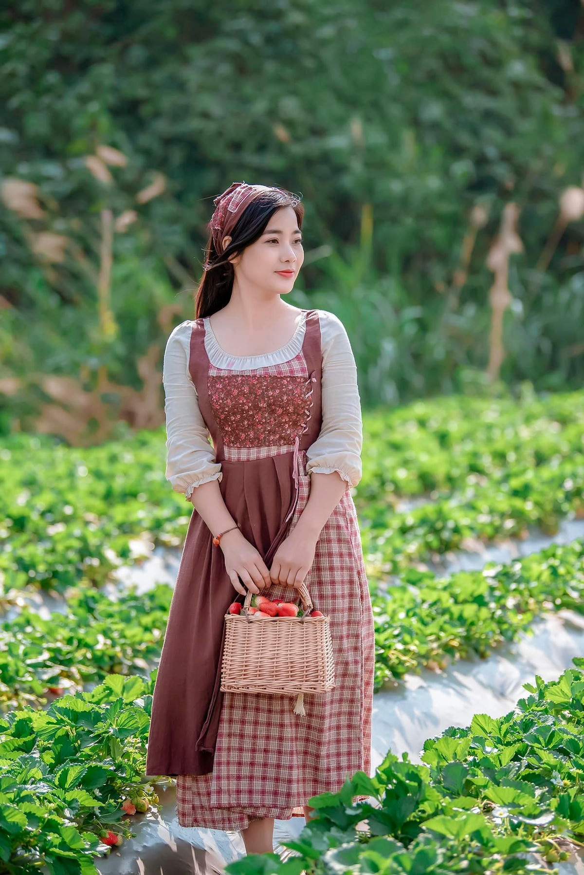 Dù chỉ vào vai phụ nhưng diễn viên Đàm Hằng vẫn đón nhận tình cảm của khán giả ngay từ những tập đầu tiên.