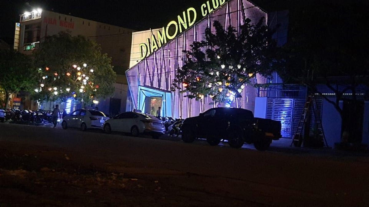 Quảng Nam cho hoạt động lại karaoke, quán bar.