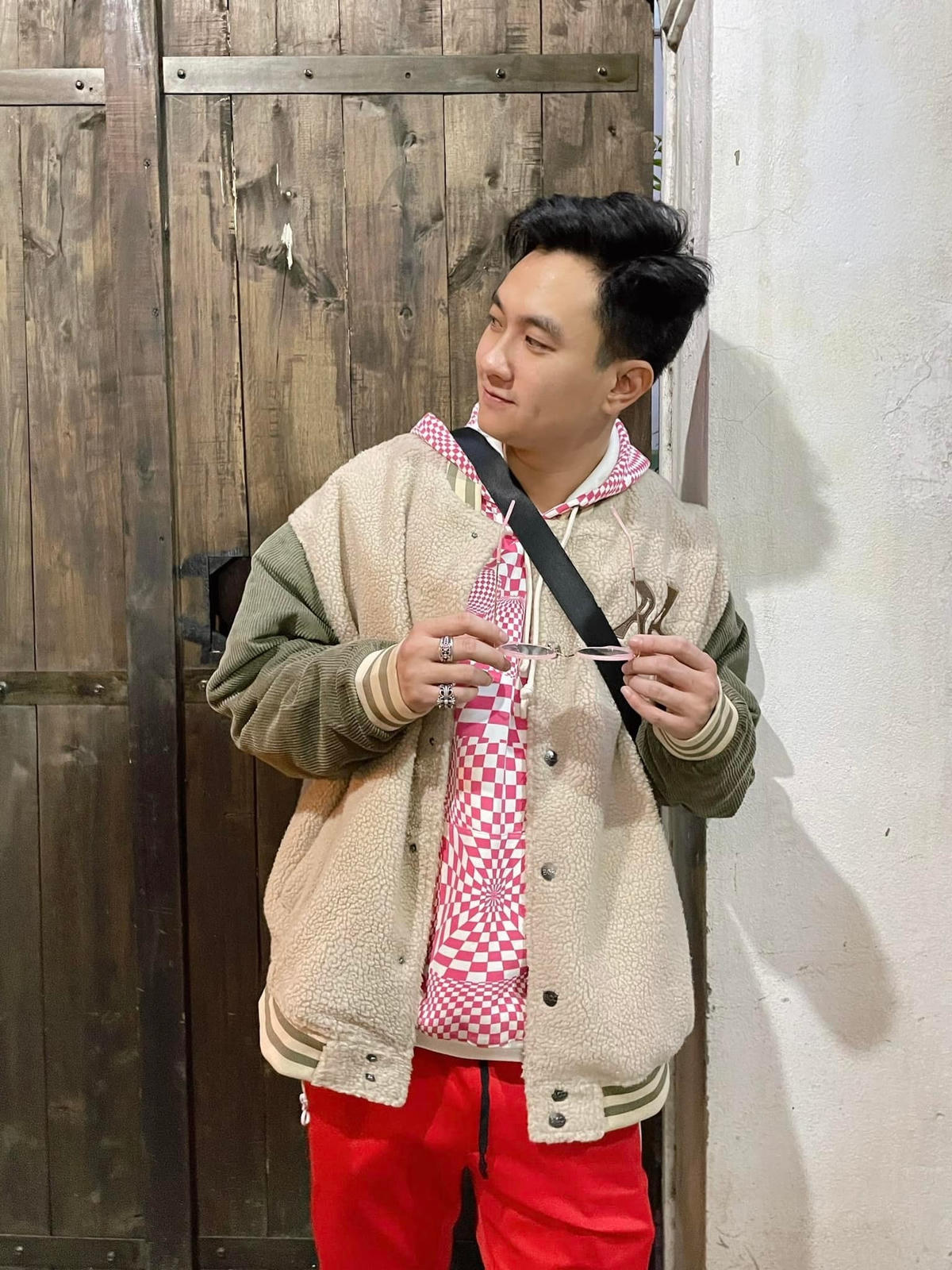 Anh Tuấn không gặp nhiều khó khăn khi hóa thân thành Nam vì đã có bố làm lính cứu hỏa. 