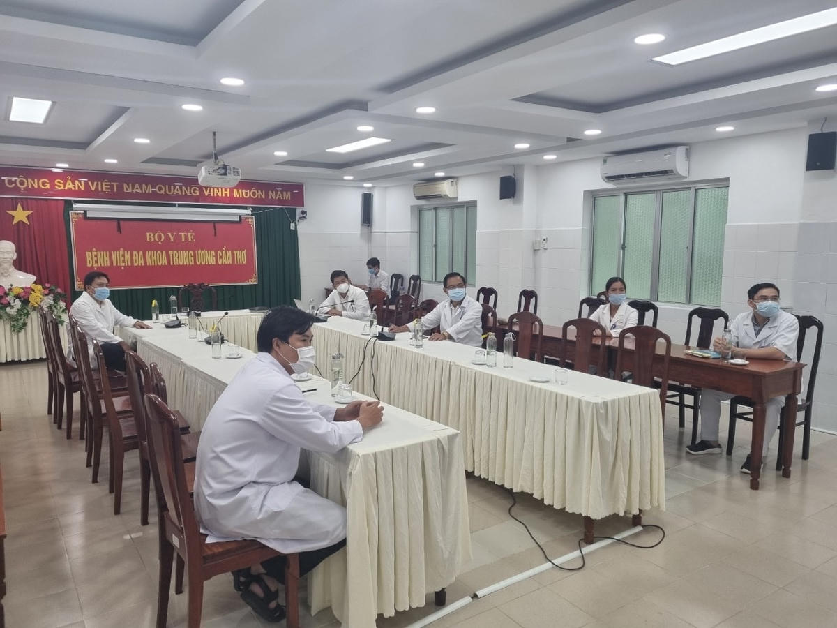 Bệnh viện ĐKTƯ Cần Thơ hội chẩn trực tuyến với bệnh viện Chợ Rẫy.