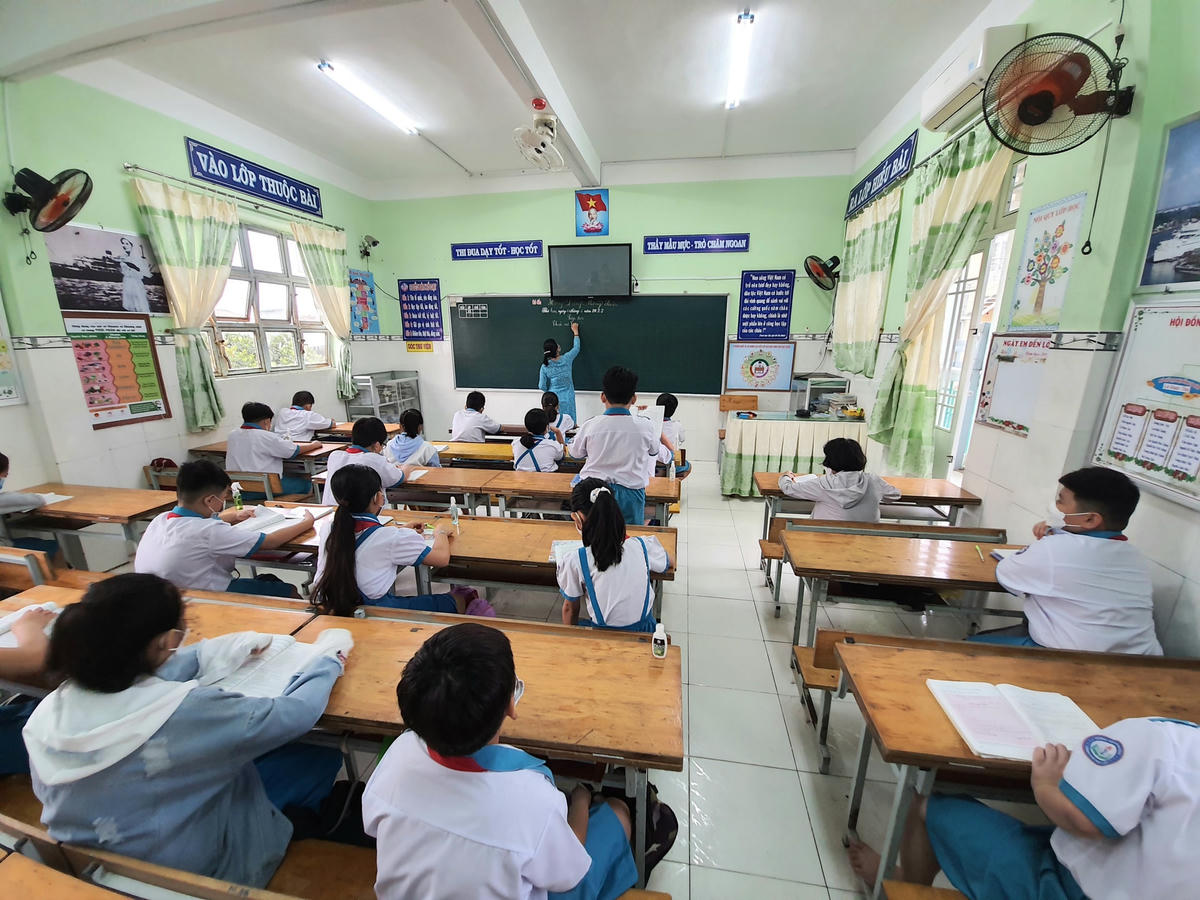 Lớp học trực tiếp tại trường tiểu học Kim Đồng, TP Bạc Liêu.