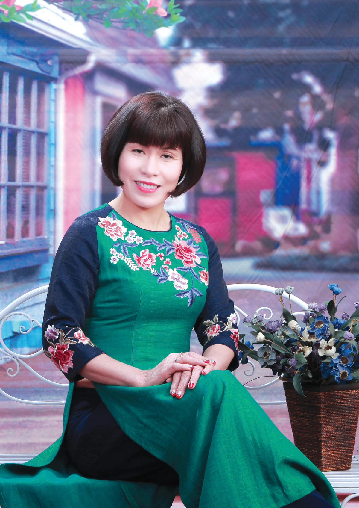 Bà Phan Bích Thiện.  