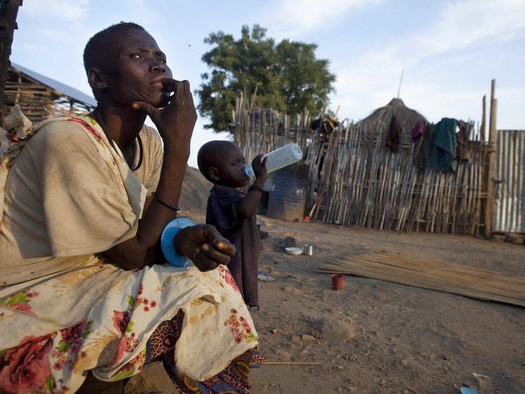 Hai mẹ con tại Juba, Nam Sudan khi nạn đói hoành hành.