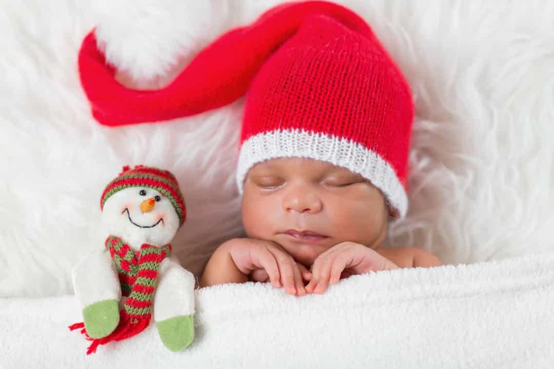 [ẢNH] Ngất ngây ngắm những 'ông, bà Noel' nhí siêu đáng yêu