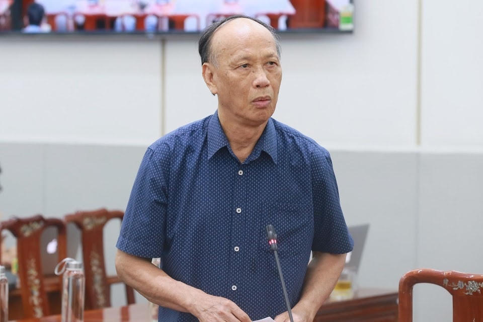 GS Trần Ngọc Đường phát biểu ý kiến. Ảnh: Quang Vinh.