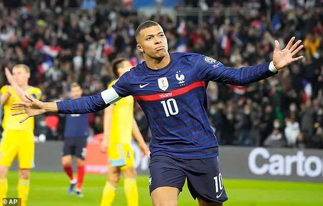 Pháp giành vé dự World Cup sau trận thắng 8-0, Hà Lan hòa thất vọng