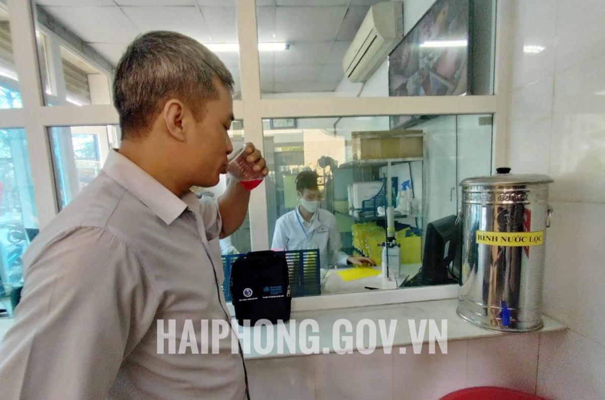 Ngoài việc uống Methadone tại cơ sở y tế, người bệnh còn được mang thuốc về nhà điều trị.