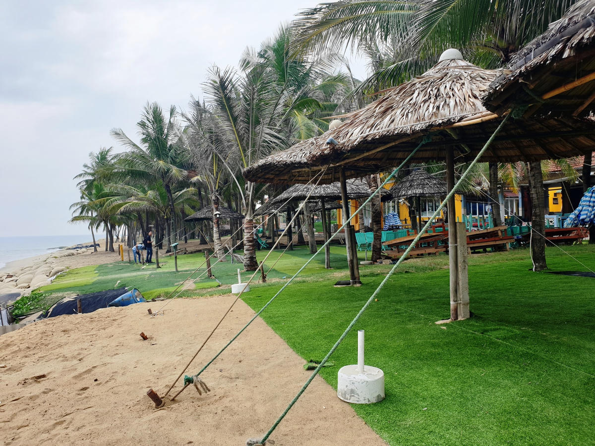 [ẢNH]Dân Quảng Nam chằng chống nhà cửa phòng chống bão số 5