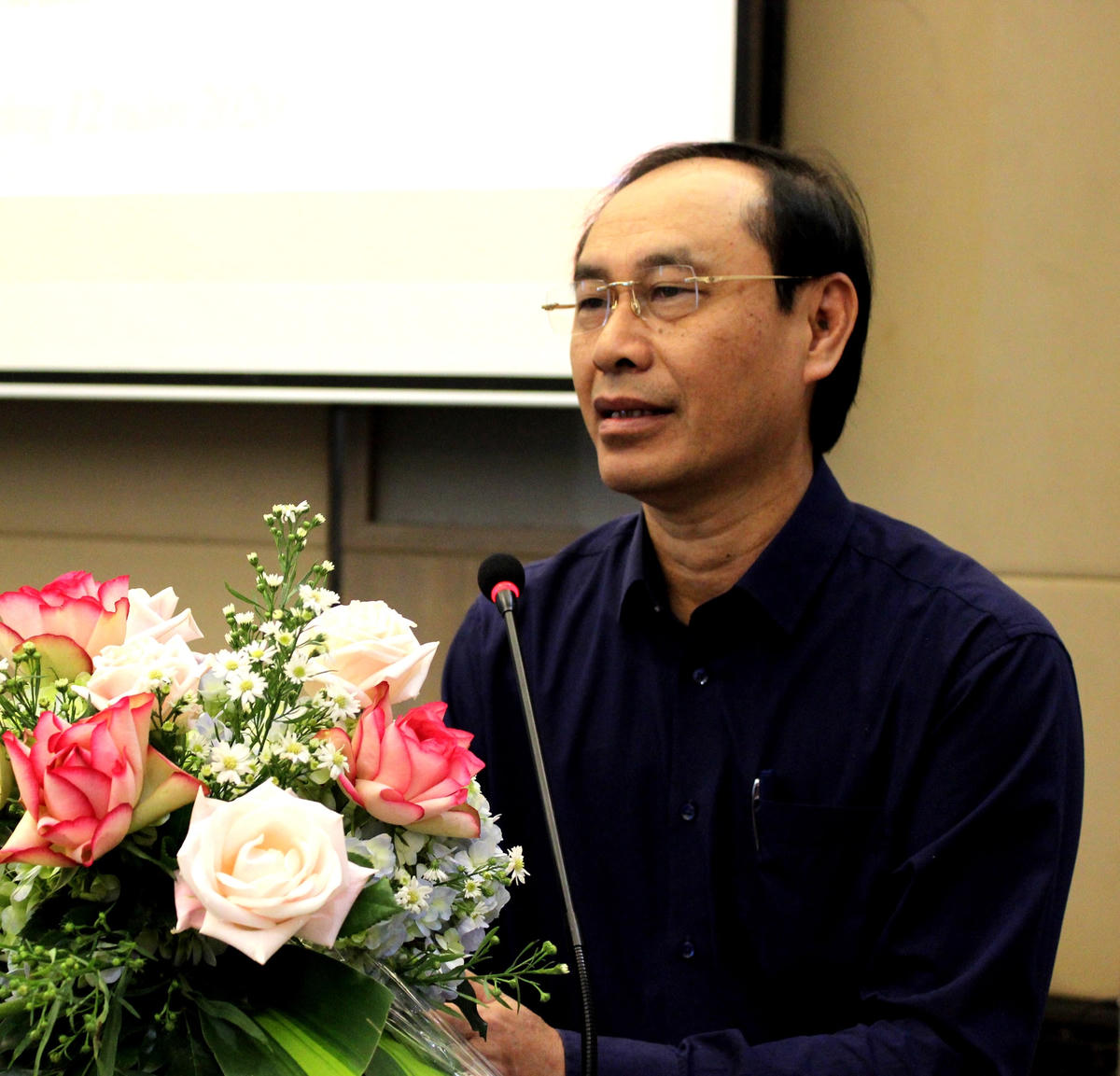 Thứ trưởng Bộ GTVT Lê Đình Thọ phát biểu tại Hội thảo.